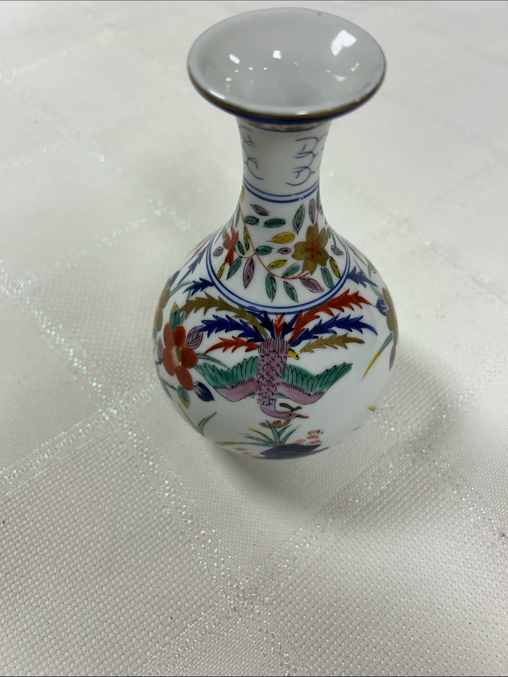 Japanese Arita ware (Imari) porcelain vase produced by the Kisen Kiln (喜泉窯) image 2